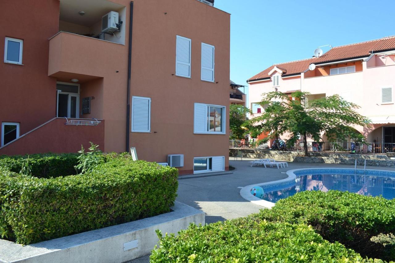 Apartment Daniela Srima Exterior photo